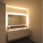 badkamer-tegels-verlichtig-kasten